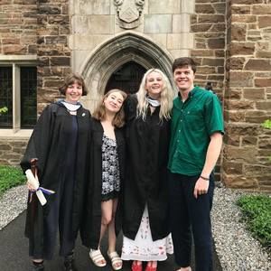 Meet your Posher, Lucia